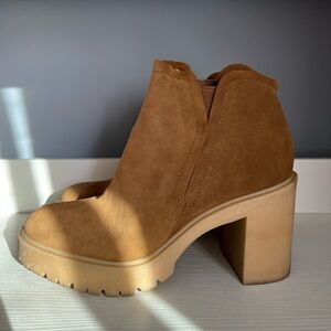 Dolce Vita Waterproof Cashe H2O Camel Suede Bootie Size 9